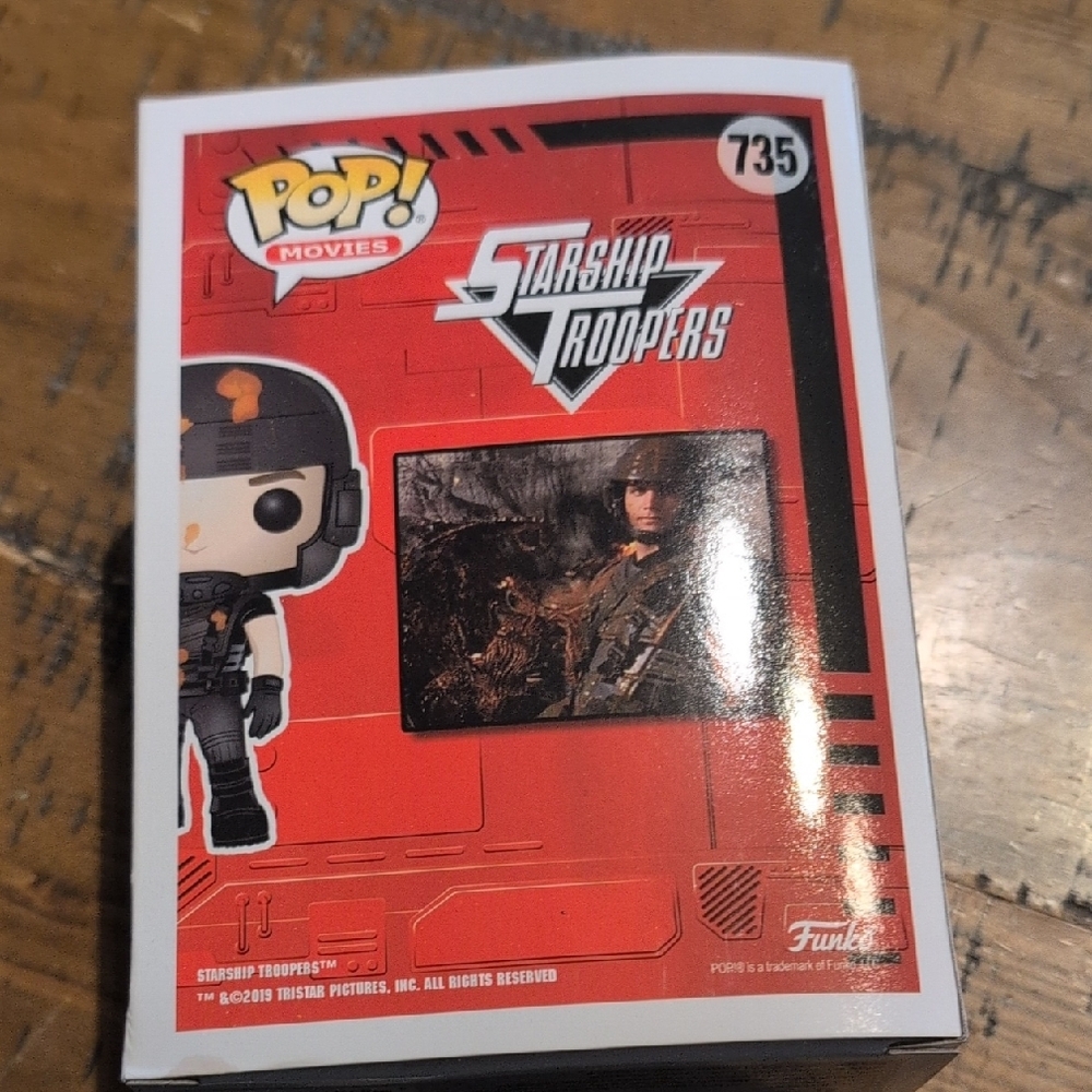 Funko Pop Starship Troopers Johnny Rico - Black and Orange - Picture 3 of 6